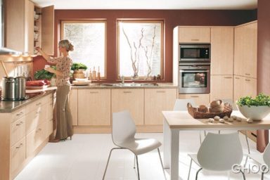 Brown Wall Kitchen with White Floor Design