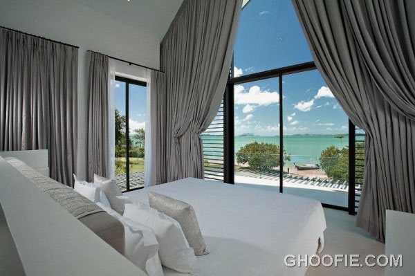 Gorgeous Master Bedroom Design Ideas with Sea Views and Glamorous Curtains