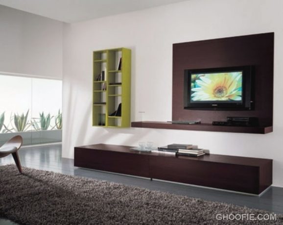 Spacious Living Room with TV Wall Mount Ideas