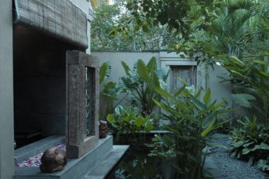 Fascinating Villa Design Ideas with Stone Bathroom