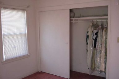 Simple sliding door closet