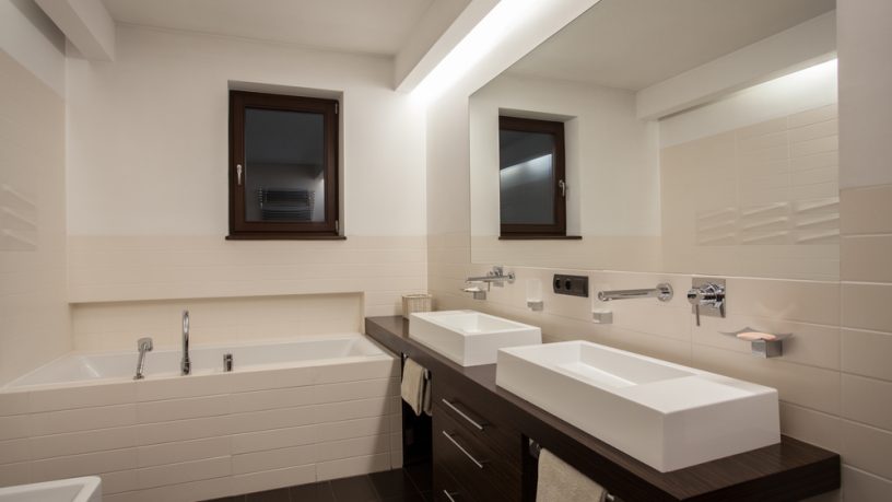 Bathroom with nice recessed lighting
