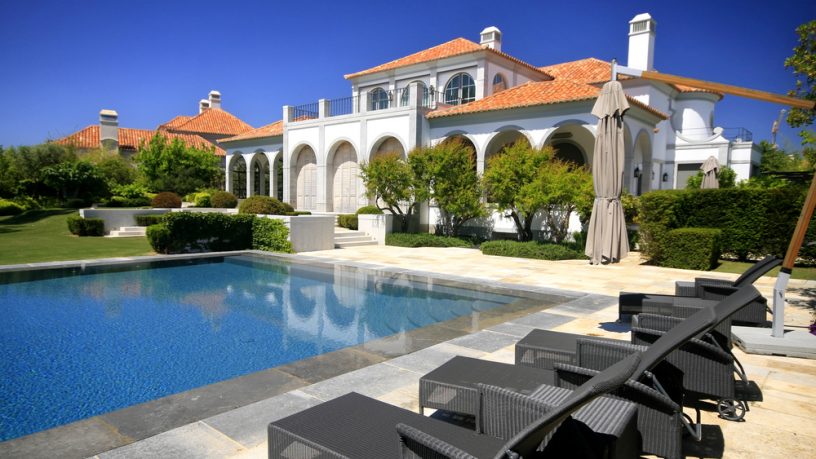 Luxurious pool with chairs